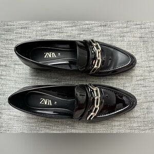 Zara Women’s Patent Chain Loafer Shoes Black Size 38